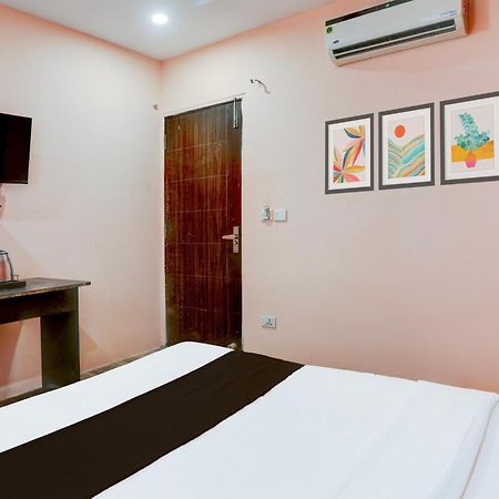 Super Hotel O S J Residency Delhi  Eksteriør billede