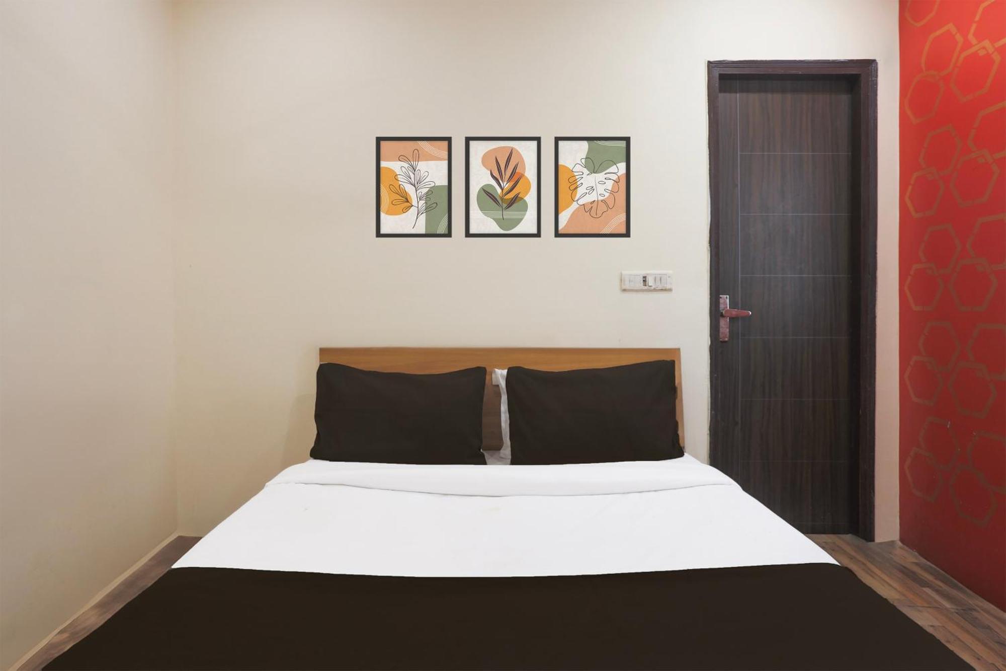 Super Hotel O S J Residency Delhi  Eksteriør billede