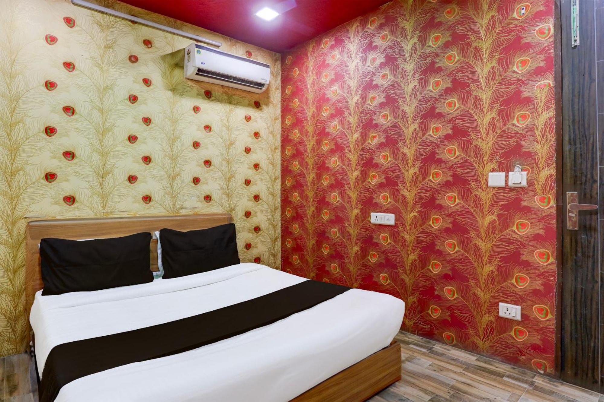 Super Hotel O S J Residency Delhi  Eksteriør billede